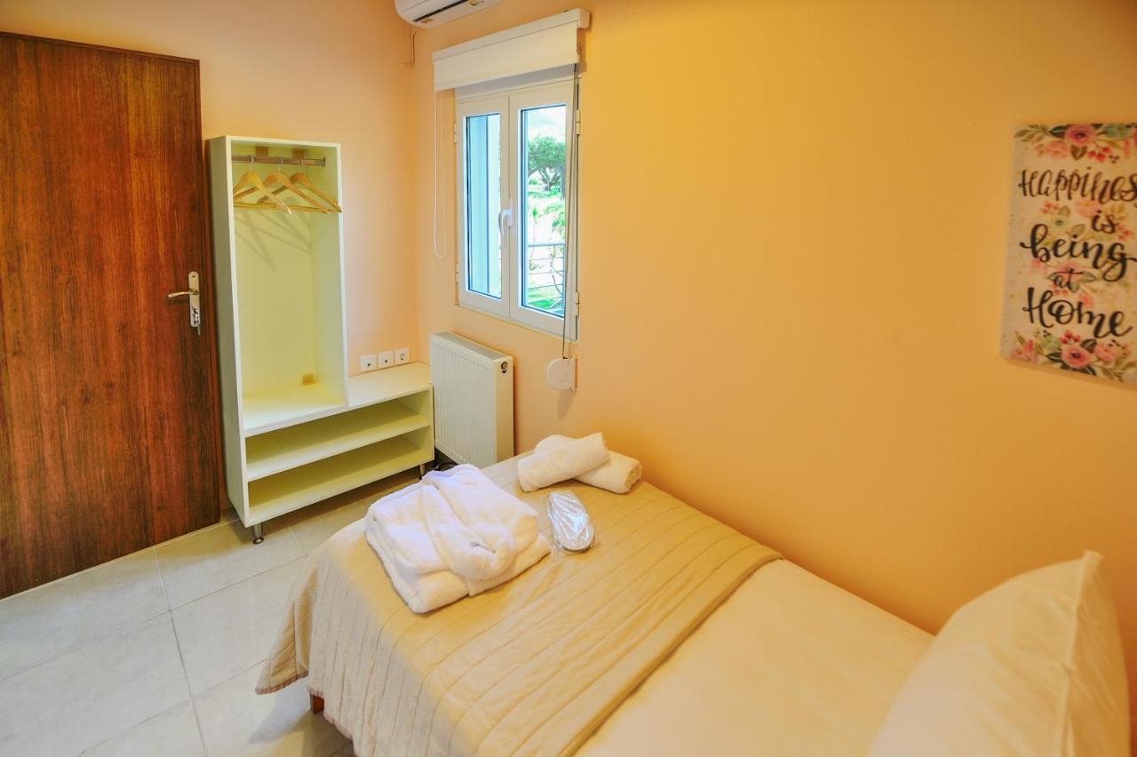 Naiades Summer House I Platanos  Ngoại thất bức ảnh